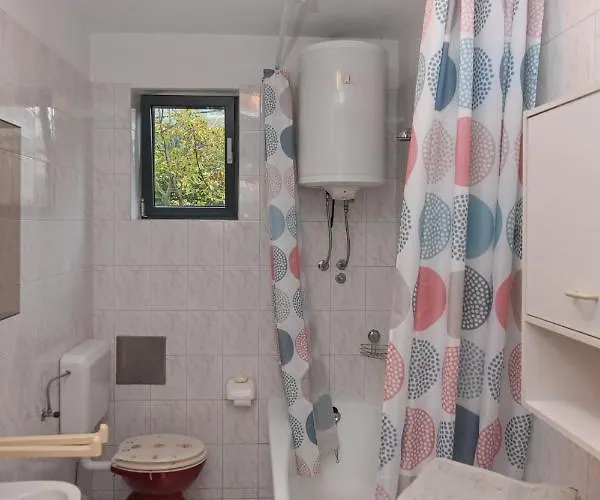 Gogo Apartment *