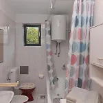 Gogo Apartment *